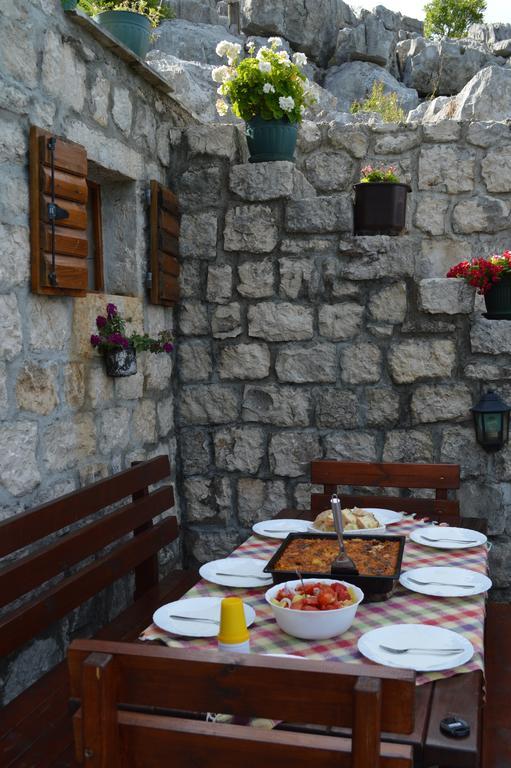 Holiday Home Radus Virpazar Eksteriør bilde